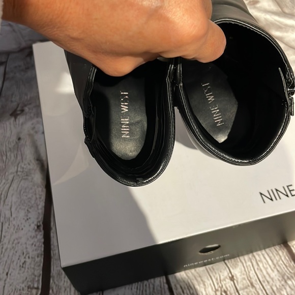 Worn once Nine West booties. Size8 - Picture 3 of 7